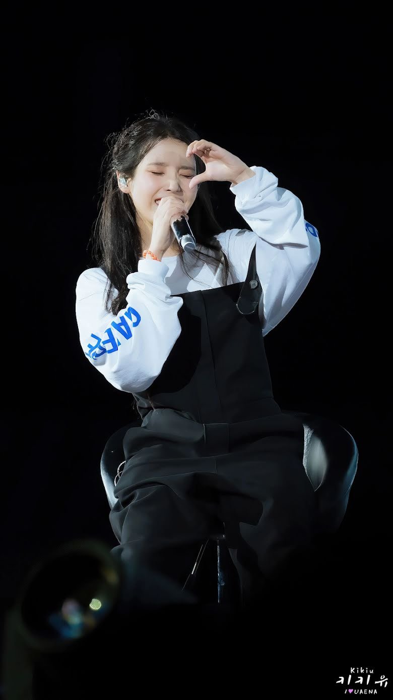 IU