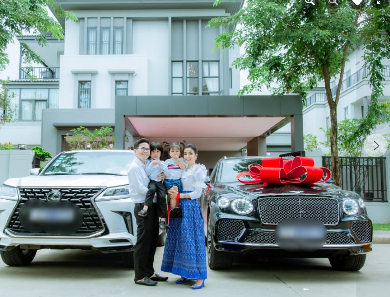 អតីតតារាស្រី ហង្ស ម៉ារីនី និងគ្រួសារ