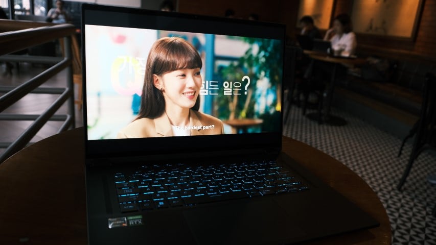 Asus Rog Flow X16 • Asus Rog Flow X16 Review 22 Asus Rog Flow X16 • Rog Flow X16 24 • Asus Rog Flow X16 Review
