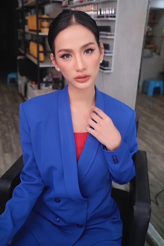 កញ្ញា យ៉ែម ស្រីពេជ្រ