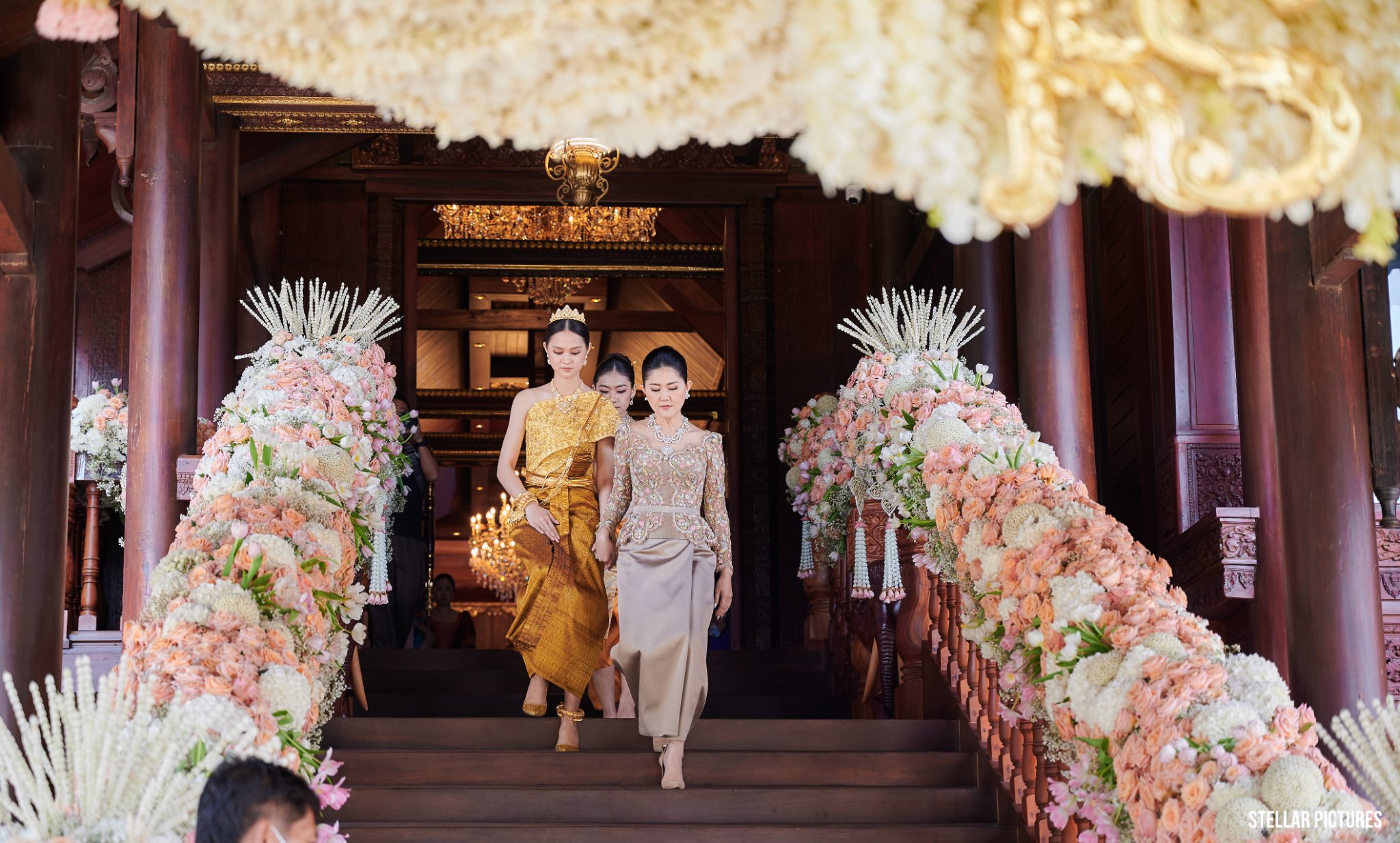លោកជំទាវ ជា សុផាកន្នី និងចៅស្រីឯកឧត្តម ជា សុផារ៉ា