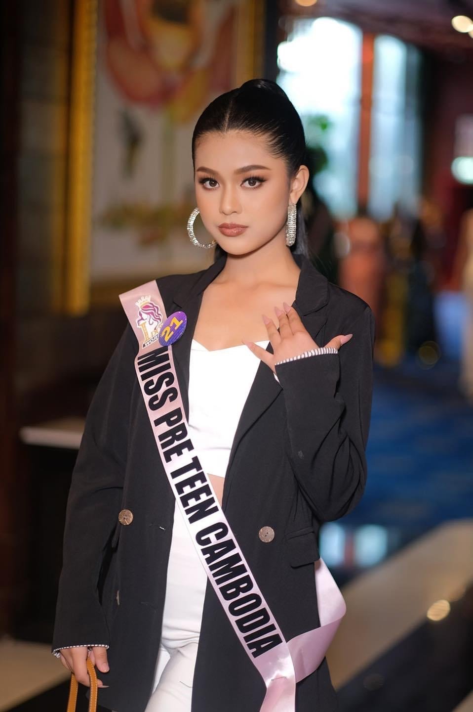 ឃឿន ប៉ូលីកា Miss Preteen Cambodia
