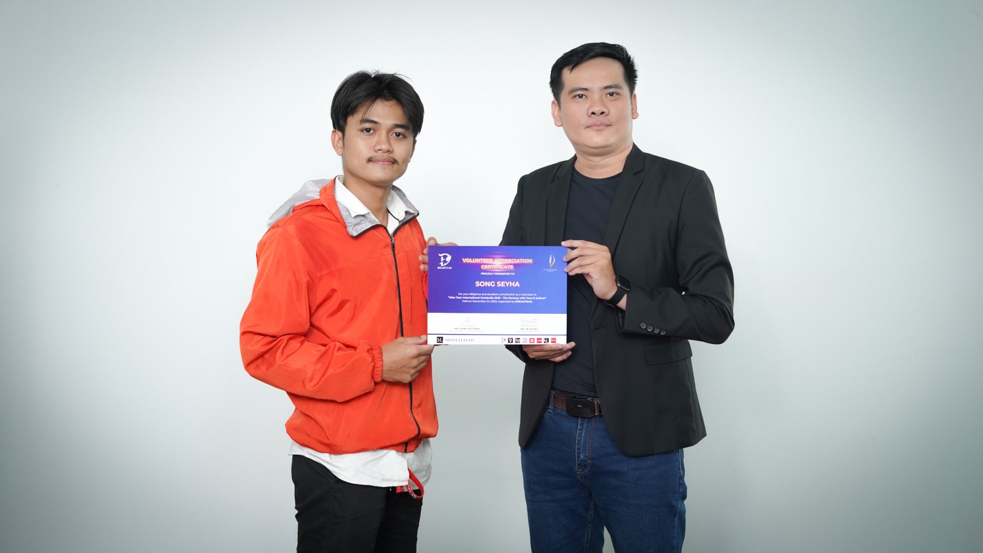 លោក លាង រតនះ - MR. LEANG ROTTNAK ជា Deputy CEO of MEDIALOAD &amp; CEO of DREAMTEAM និងប្អូនស្ម័គ្រចិត្តក្នុងវគ្គប្រកួត The Runway MTIC2023