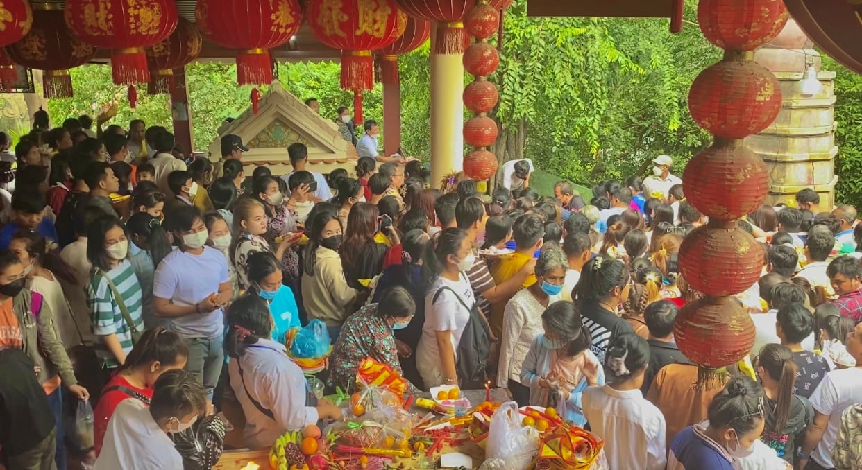 សកម្មភាពមនុស្សទៅសែនកាត់ឆុង