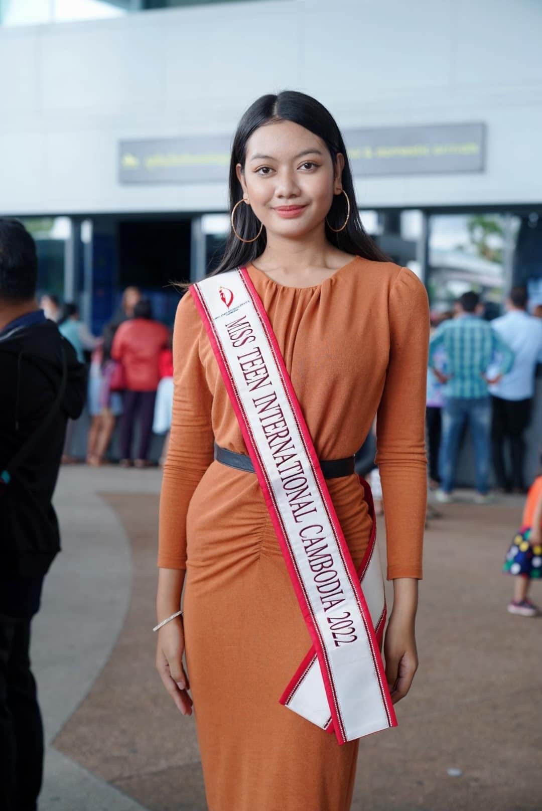 កញ្ញា&nbsp;សុខ និដាណាត់