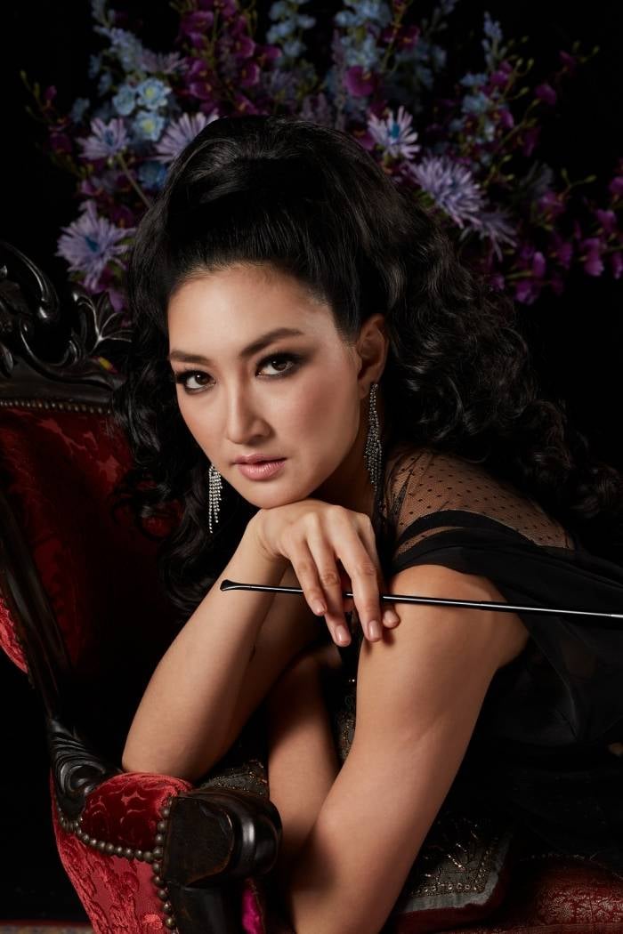 Six Characters มายาพิศวง