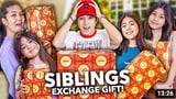 Siblings EXCHANGE GIFTS! (Kakaibang Regalo!) | Ranz and Niana