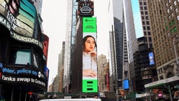 Wajah Raissa Anggiani Terpampang di Billboard Time Square New York