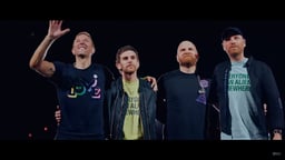 Kata Chris Martin soal Penolakan Konser Coldplay