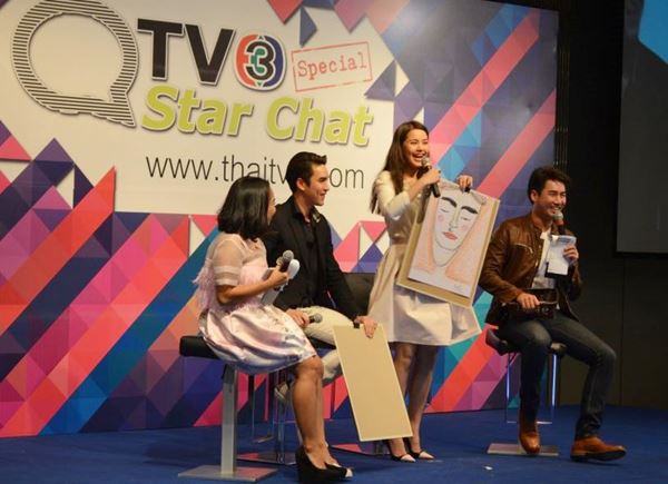 แฟนคลับกรี๊ดสลบ  “ณเดชน์” ควง “ญาญ่า” ขึ้นรับรางวัล  “TV3 STAR CHAT Special TV3 FANCLUB AWARD 2013”