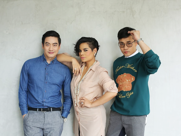 หมอโอ๊ค สมิทธิ์ สอนเทคนิคดูแลผิวให้ ครูลูกกอล์ฟ ติดตามใน Loukgolf's English Room
