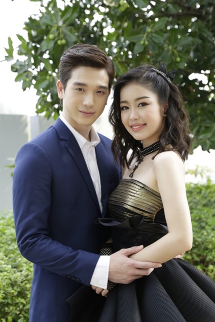 สาวน้อยร้อยล้านวิว