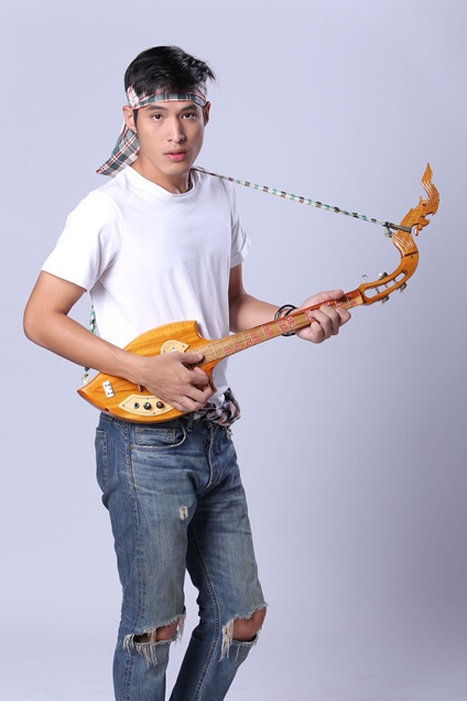 เสียงเอื้อนสะเทือนดาว
