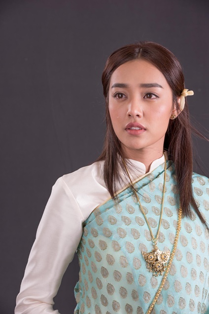 เรื่องย่อ ลิขิตแห่งจันทร์