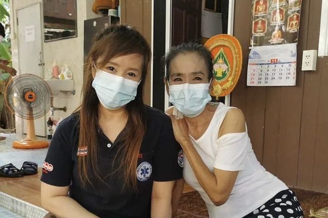 ต่าย สายธาร ทำตามสัญญา พาแม่สีดา ทำบุญครบรอบ 15 ปี อ๊อฟ อภิชาติ
