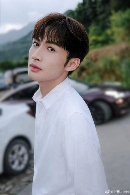 ประวัติ จางปินปิน (Zhang Binbin) ประวัติ จางปินปิน (Zhang Binbin)