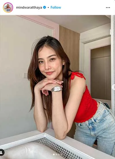 ซีรีส์ หมอใจพิเศษ Good Doctor 2567 ท่ามกลางเสียงจังหวะหัวใจในห้องผ่าตัดที่เยือกเย็น 'โฌน' ชายหนุ่มออทิสติกผู้มีอัจฉริยภาพเหนือใคร ต้องก้าวเข้าสู่สมรภูมิชุดกาวน์ที่เต็มไปด้วยอคติและการตั้งคำถาม จากปมในอดีตที่สูญเสียพี่ชาย สู่ความฝันในการเป็นศัลยแพทย์ที่โลกมองว่าเป็นไปไม่ได้ เส้นทางสายนี้ไม่ได้มีเพียงคมมีดที่เฉียบคม แต่คือการเยียวยาหัวใจผู้คน… และการพิสูจน์ว่าความแตกต่างไม่ใช่ขีดจำกัดของคำว่า 'หมอ' 13 77607030 4c69 11ee ba3c 777885480219 webp original