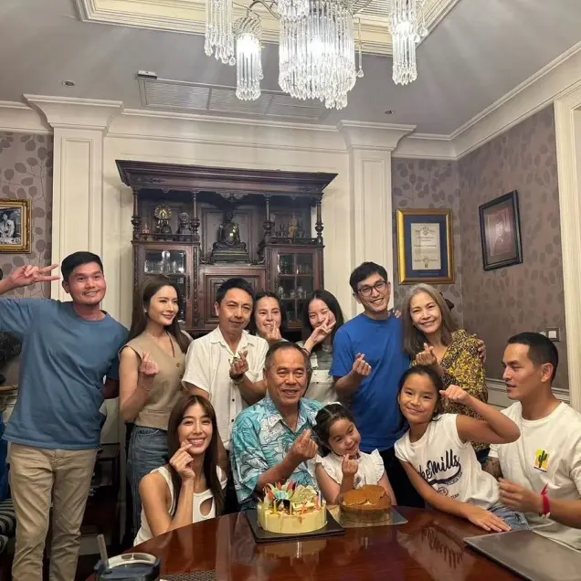 แอฟ ทักษอร