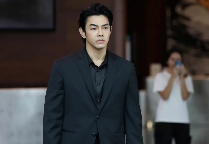 ทองประกายแสด นักแสดง