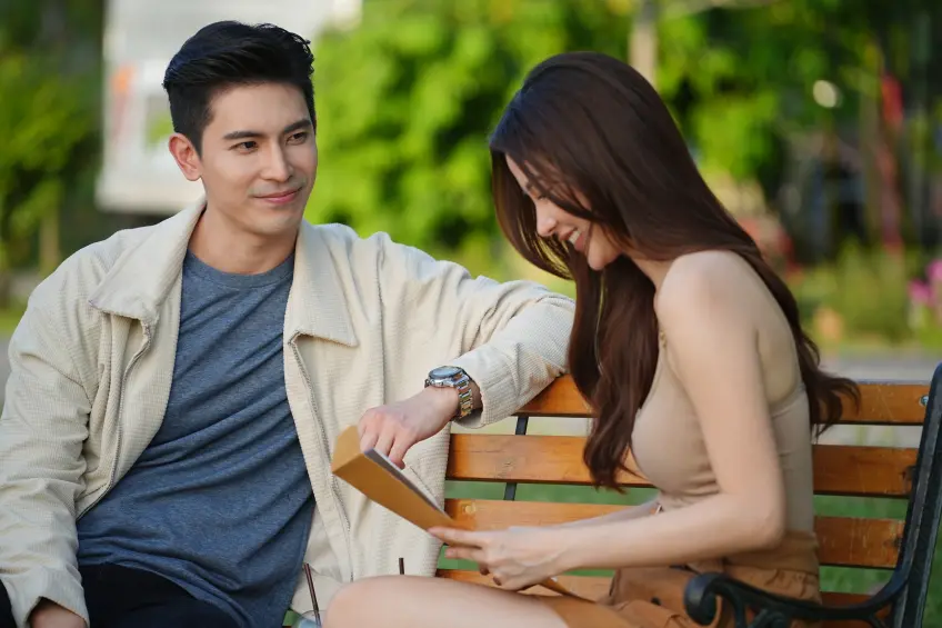 ทองประกายแสด ตอนแรก