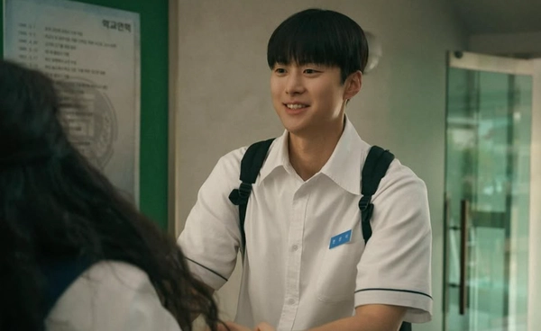 แฟนคลับห่วง “กงมยอง” หูดับเฉียบพลัน ถูกส่งตัวเข้าโรงพยาบาลด่วน