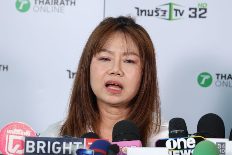 แตกหักแล้ว! “เปิ้ล ณภัทร” ประกาศขอดูแล “พ่อเด๋อ ดอกสะเดา” คนเดียว ตัดขาด “ปู กนกวรรณ”