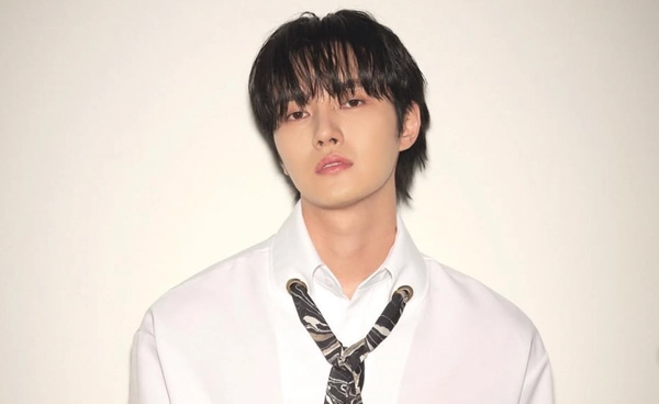 ไม่โสดแล้วนะ! นักแสดง "อีแทรี" เตรียมแต่งงานกับแฟนสาวนอกวงการ