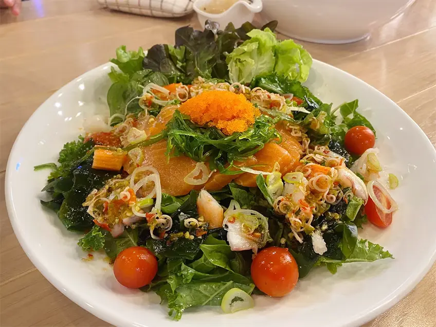 ร้านอาหารเซ็นทรัลลาดพร้าว Salad Factory