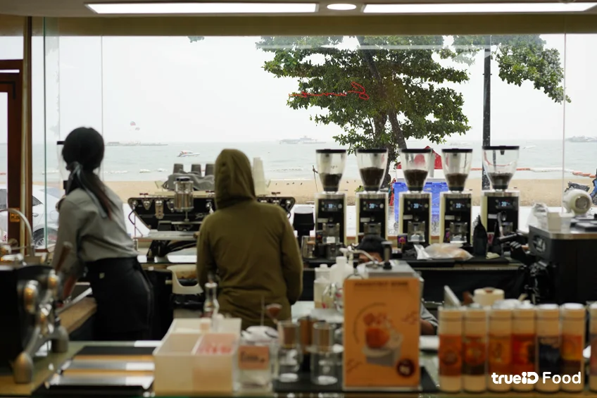 Sunset Coffee Roaster ริมหาดพัทยา คาเฟ่ริมทะเล