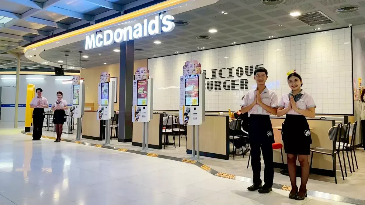 แมคโดนัลด์ ชวนอิ่มฟิน ก่อนบิน กับสาขาใหม่ล่าสุด ‘สนามบินสุวรรณภูมิ อินเตอร์ แอร์ไซด์ คอนคอร์ด บี’