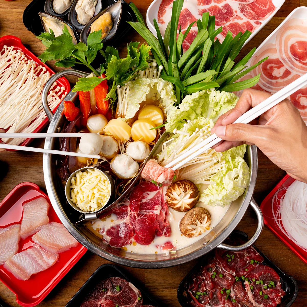 ชวนสายกินโหวต..ชาบูต้องกินคู่กับน้ำซุปอะไรฟินสุด ?