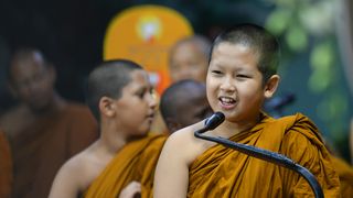 สามเณรเบโน่ บรรยายธรรม - สามเณรปลูกปัญญาธรรม นานาชาติ