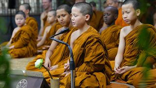 สามเณรใจเด็ด บรรยายธรรม - สามเณรปลูกปัญญาธรรม นานาชาติ