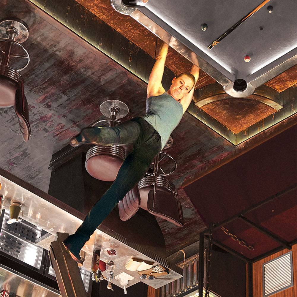 กักห้อง เกมโหด