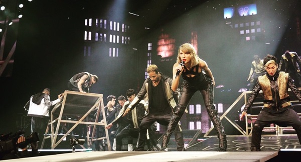 Taylor Swift เตรียมปล่อยสารคดีคอนเสิร์ต 1989 World Tour ลงบน Apple Music
