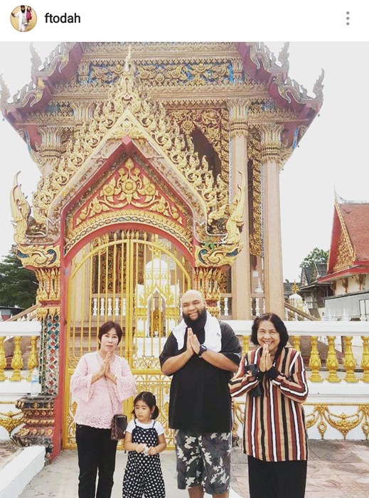 แต่งงานแล้ว! กอล์ฟ ฟักกลิ้งฮีโร่ เซอร์ไพรส์ เบลล์ โดยมี ชูใจเป็นคนพูดขอแม่แต่งงาน เรียบง่าย แต่มีความหมาย แต่งงานแล้ว! กอล์ฟ ฟักกลิ้งฮีโร่ เซอร์ไพรส์ เบลล์ โดยมี ชูใจเป็นคนพูดขอแม่แต่งงาน เรียบง่าย แต่มีความหมาย
