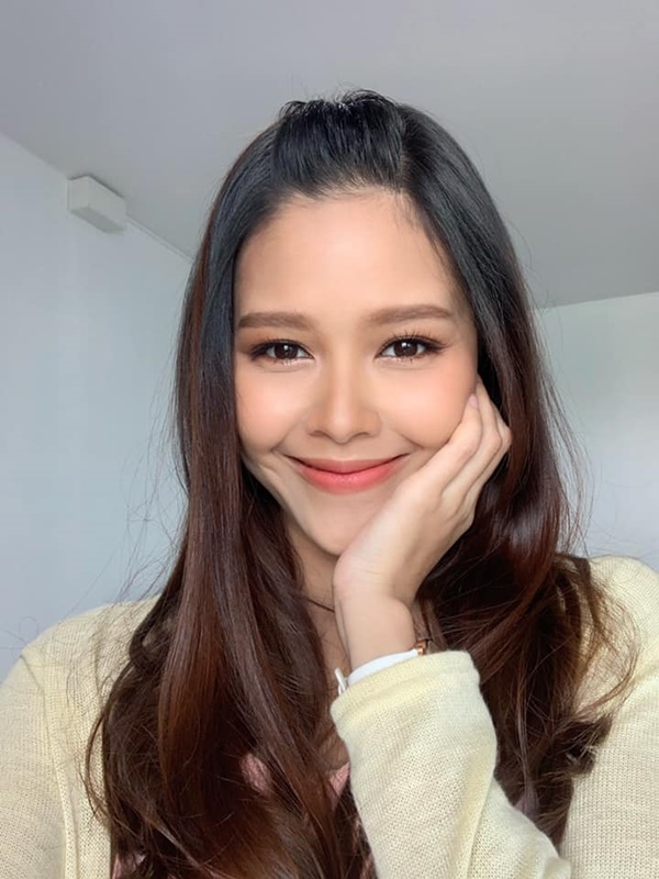 ไข่มุก รุ่งรัตน์ นักร้องลูกทุ่งสาวเสียงดี หน้าตาละม้ายคล้าย ญาญ่า