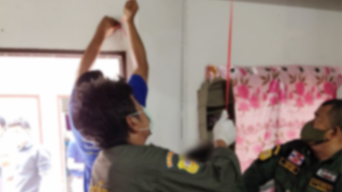 เซ่นพิษโควิด หนุ่มเครียดตกงาน เมียขายของไม่ได้ ผูกคอจบชีวิตสลด