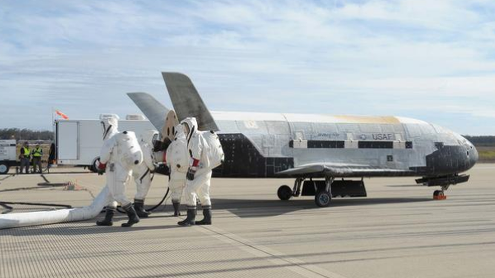 เครื่องบินอวกาศปริศนา X-37B ของกองทัพสหรัฐฯ อาจขึ้นทำการทดลองด้านพลังงานนอกโลก