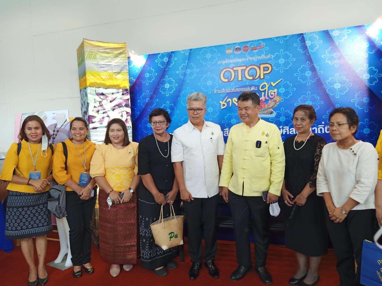 'พช.' ปลื้ม 'OTOP Thai to Songkhla' ยอดพุ่งกว่า 83 ล้านบ. กระตุ้นศก.ฐานราก