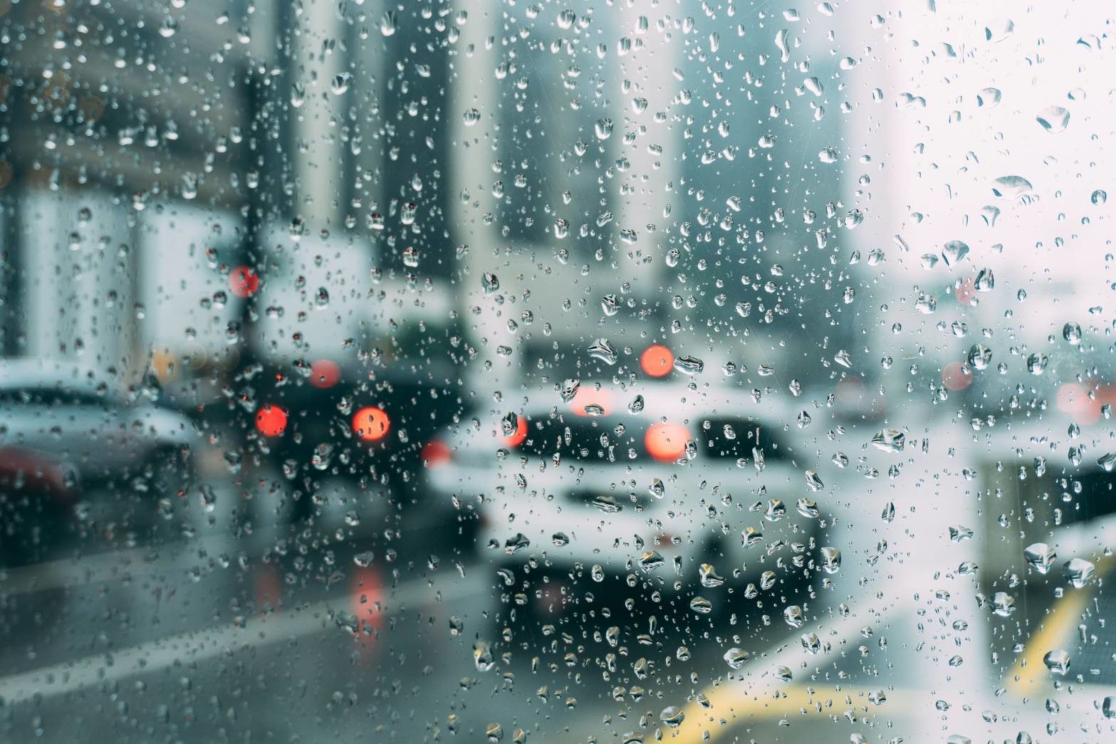 อุตุฯ เตือน 48 จังหวัด รับมือฝนตกหนัก 'ภาคใต้' อ่วมเสี่ยงเจอฝน 70%