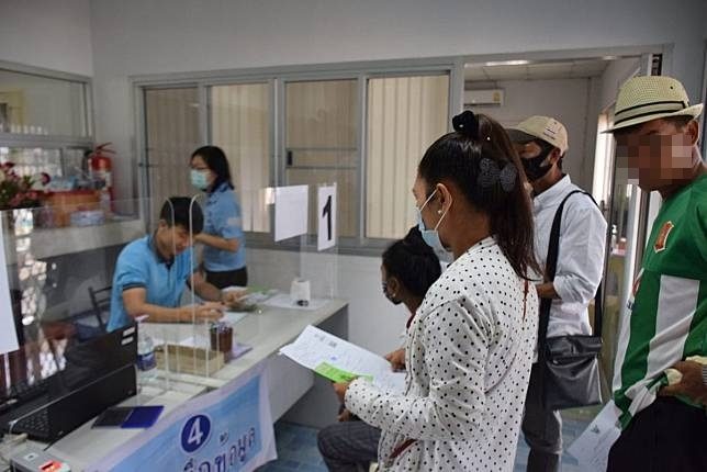 สธ.วอนนายจ้างชะลอนำเข้าแรงงานต่างด้าวจากพื้นที่ระบาดโควิด-19