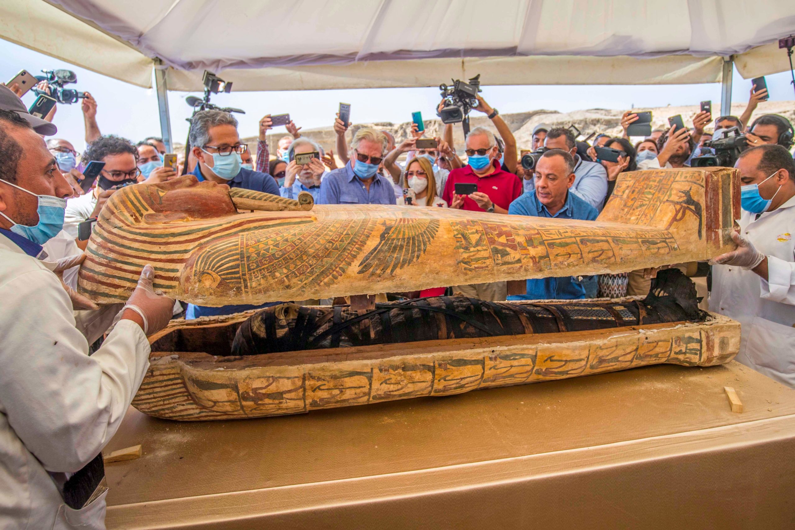 นักโบราณคดีเปิดโชว์สื่อ มัมมี่อียิปต์ 59 โลง อายุเก่าแก่ 2,500 ปี