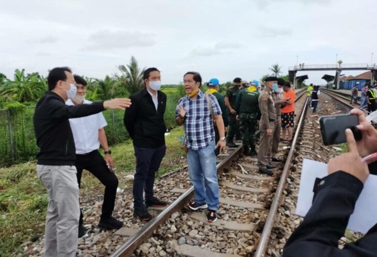 'กรมราง-ผู้ว่ารถไฟ' เร่งสอบเหตุรถไฟชนรถทัวร์กฐิน จ่อศึกษาหวังลดอุบัติเหตุช่วงจุดตัด