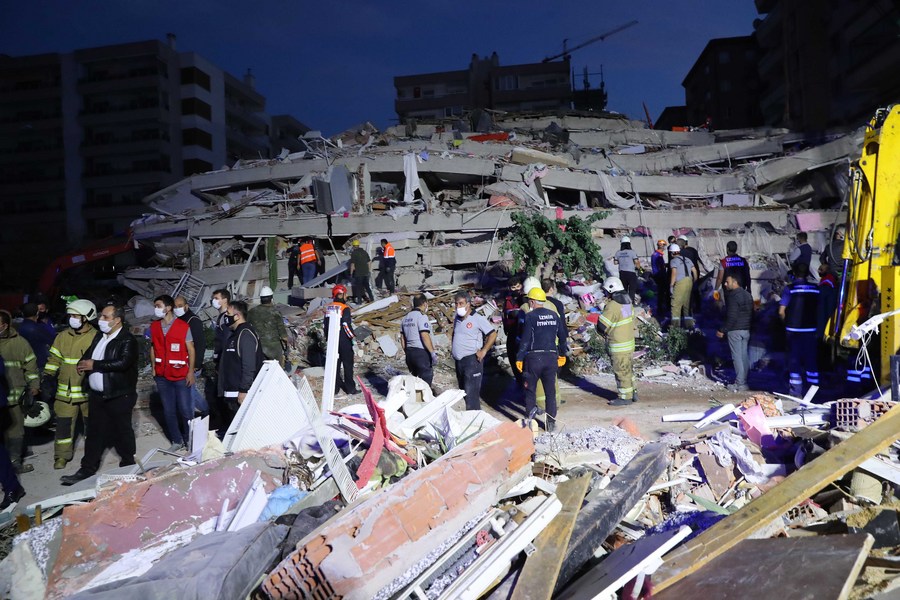 แผ่นดินไหวในทะเลอีเจียน เขย่าตุรกี-กรีซ เสียชีวิตอย่างน้อย 12 ราย