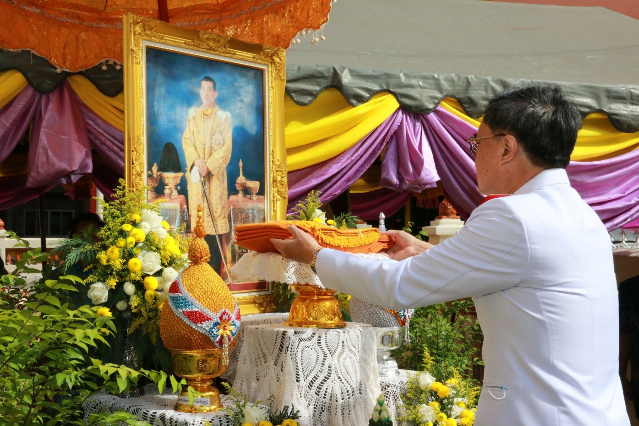 สภาทนายความนำผ้าพระกฐินพระราชทาน ร.10 ทอดถวาย วัดทรงศิลา ชัยภูมิ