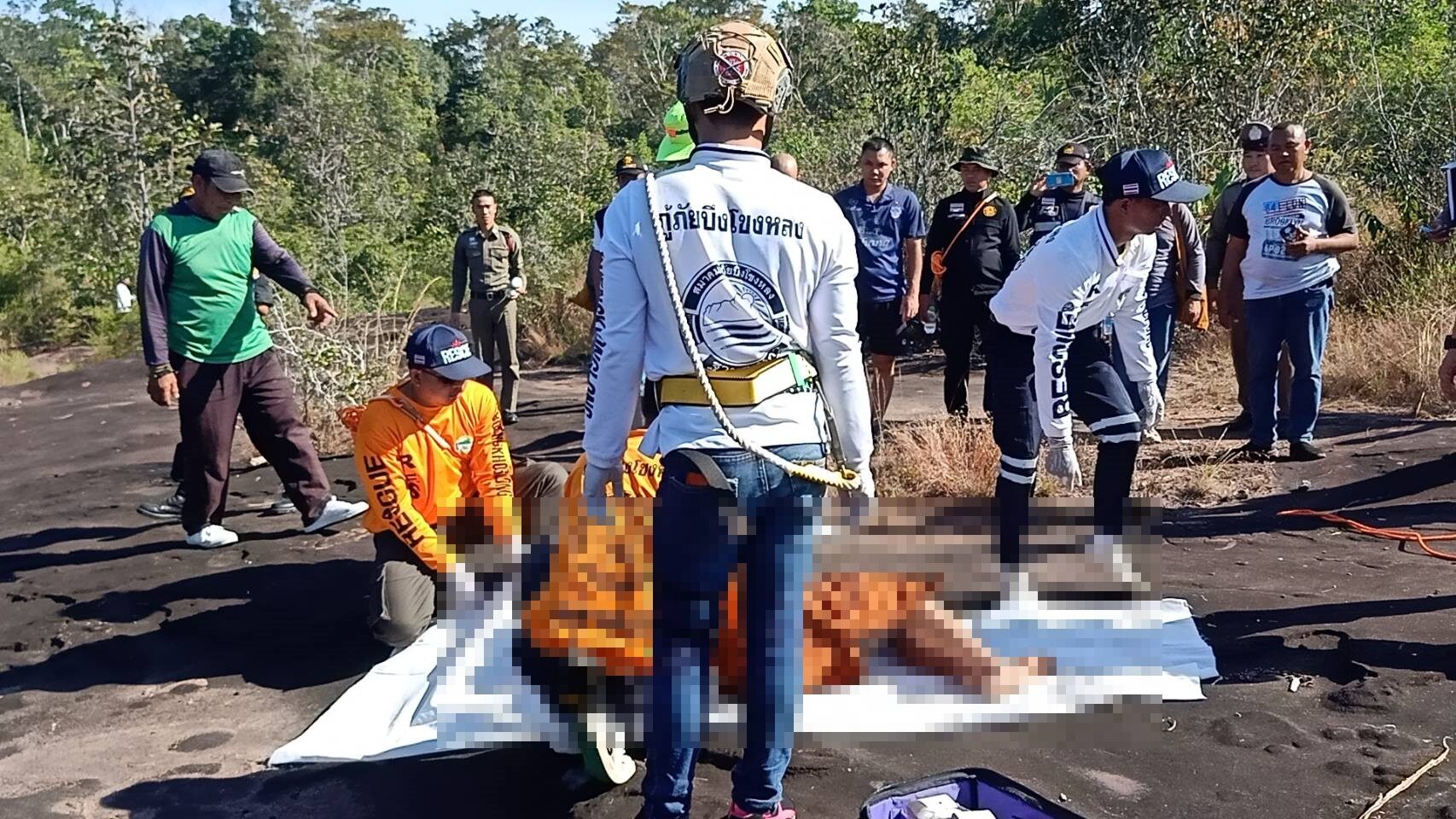 สลด พระหนุ่มถูกช้างป่าทำร้ายจนมรณภาพบนเขาภูวัว