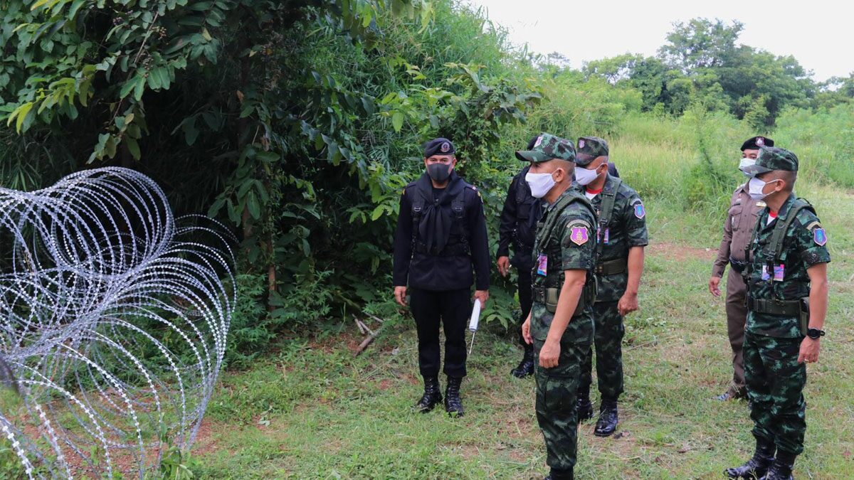 ผบ.ทบ.สั่งจัดเต็มส่งอุปกรณ์ป้องกันโควิดให้จนท.อยู่ชายแดน