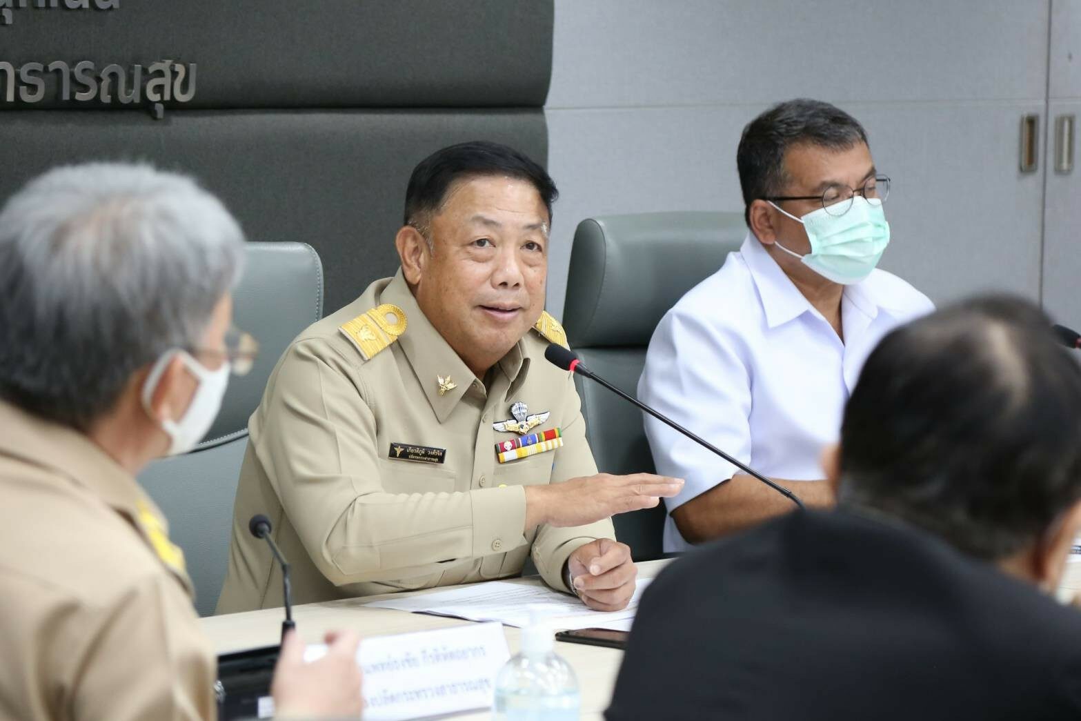ปลัด สธ.สั่งทุกจังหวัดใช้สมุทรสาครโมเดล ตรวจโควิด-19 ชุมชนแรงงานเมียนมา