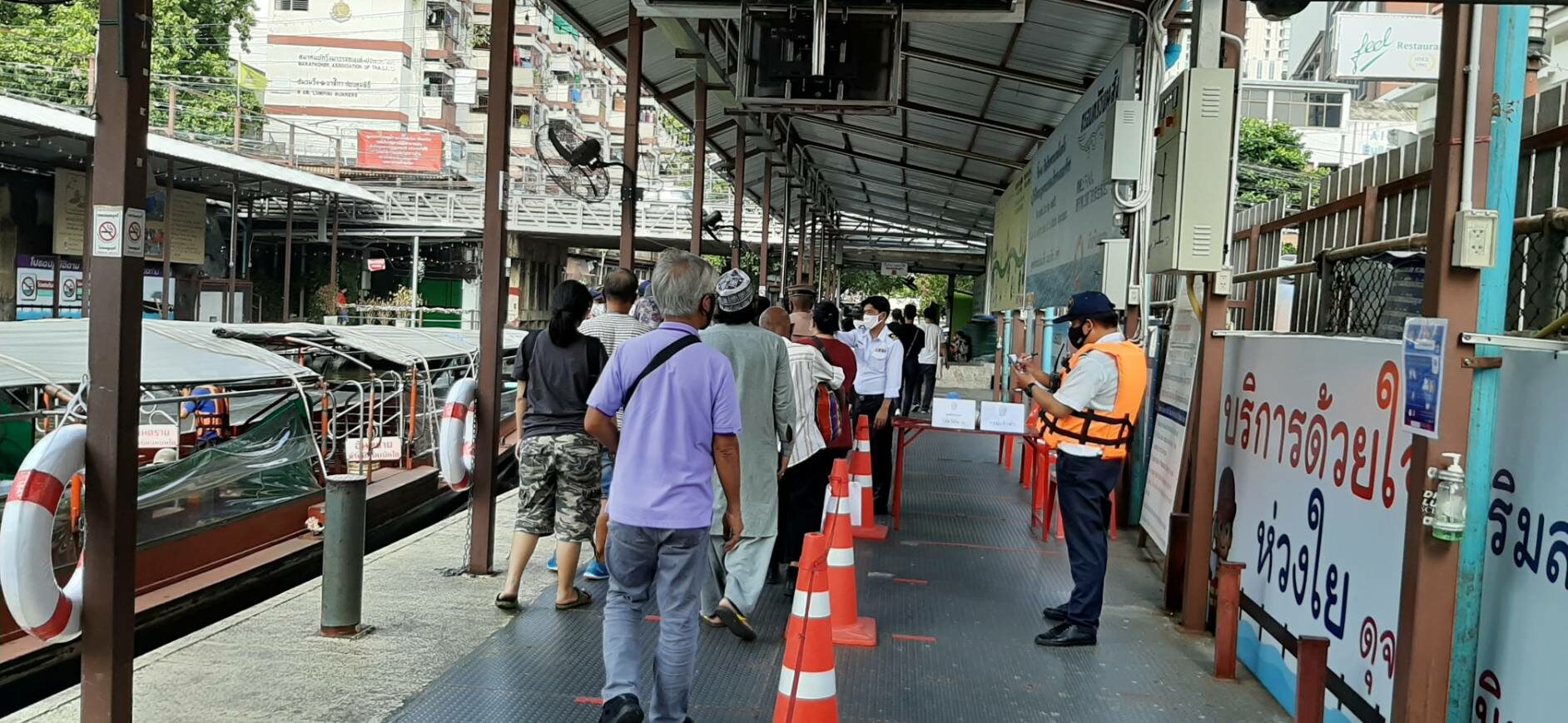 “อธิรัฐ" สั่งคุมเข้มเรือโดยสารคลองแสนแสบ เพิ่มระดับมาตรการป้องกันโควิด